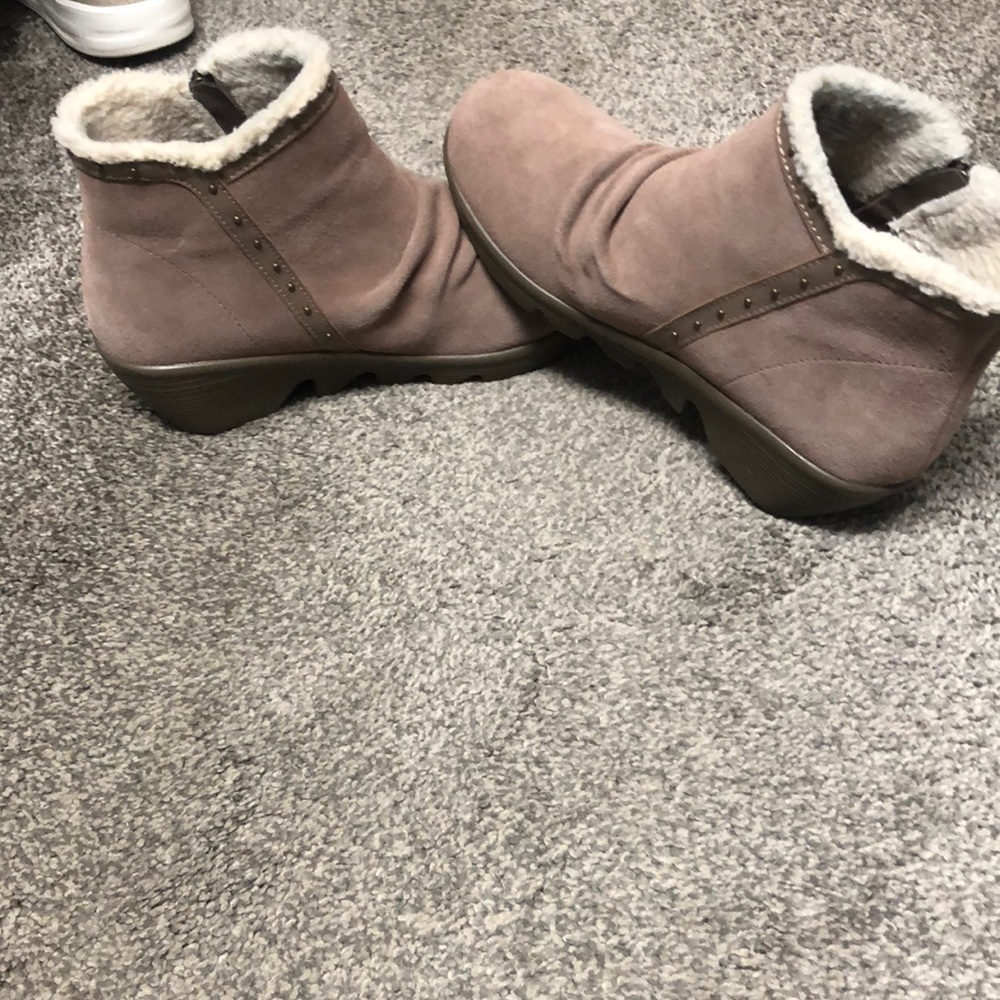Skechers Taupe Faux-Suede Sherpa-Lined Ankle Boots